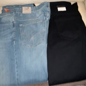Men's Blue and Black Jeans